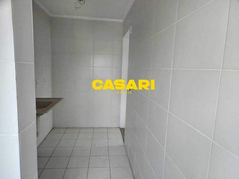 Foto 12 do(a) Apartamento de 3 quartos à venda em Jardim Cristiane, Santo André