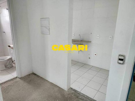 Foto 4 do(a) Apartamento de 3 quartos à venda em Jardim Cristiane, Santo André
