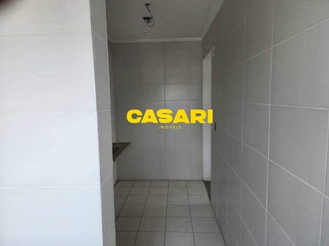 Foto 11 do(a) Apartamento de 3 quartos à venda em Jardim Cristiane, Santo André