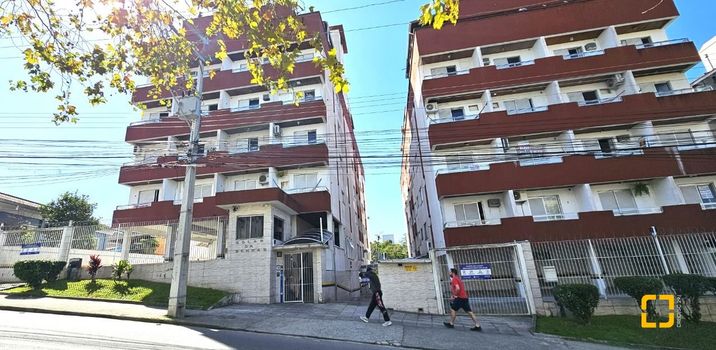 Foto 3 do(a) Cobertura de 2 quartos à venda em Carvoeira, Florianópolis
