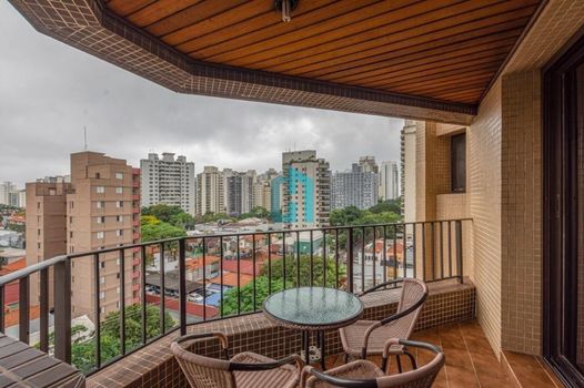 Foto 2 do(a) Apartamento de 3 quartos à venda em Campo Belo, São Paulo