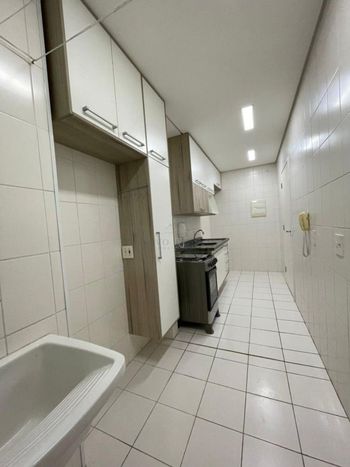 Foto 10 do(a) Apartamento de 2 quartos à venda em Jardim Tupanci, Barueri