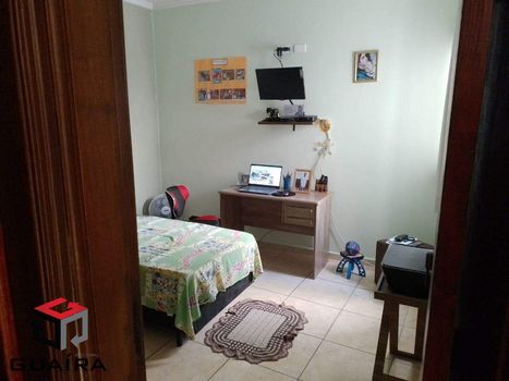 Foto 11 do(a) Casa de 3 quartos à venda em Vila Tibiriçá, Santo André