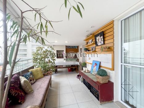 Foto 3 do(a) Apartamento de 4 quartos à venda em Vila Romana, São Paulo