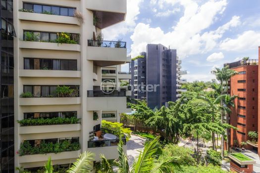 Foto 5 do(a) Apartamento de 4 quartos à venda em Jardim Vitória Régia, São Paulo