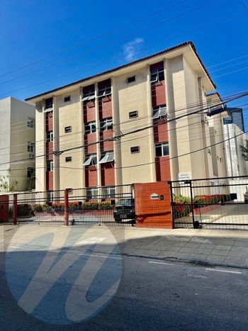 Foto 1 do(a) Apartamento de 2 quartos para alugar em Ponta Verde, Maceió