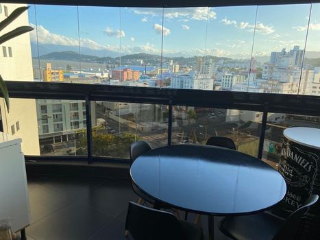 Foto 7 do(a) Apartamento de 4 quartos à venda em Kobrasol, São José