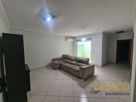 Foto 2 do(a) Casa de 3 quartos à venda em Parque Fehr, São Carlos