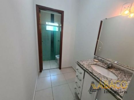 Foto 6 do(a) Casa de 3 quartos à venda em Parque Fehr, São Carlos