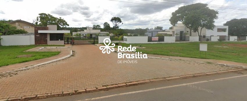 Foto 1 do(a) Casa de 2 quartos à venda em Park Way, Brasília