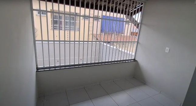 Foto 7 do(a) Casa de 4 quartos à venda em Itaperi, Fortaleza