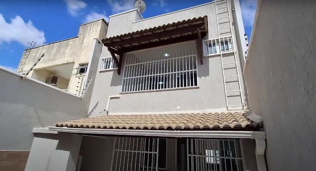Foto 9 do(a) Casa de 4 quartos à venda em Itaperi, Fortaleza