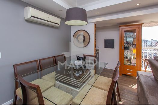Foto 3 do(a) Apartamento de 3 quartos à venda em Jardim Lindóia, Porto Alegre