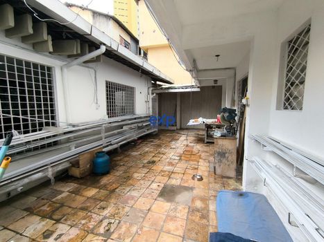 Foto 22 do(a) Casa de 4 quartos à venda em Hipódromo, Recife