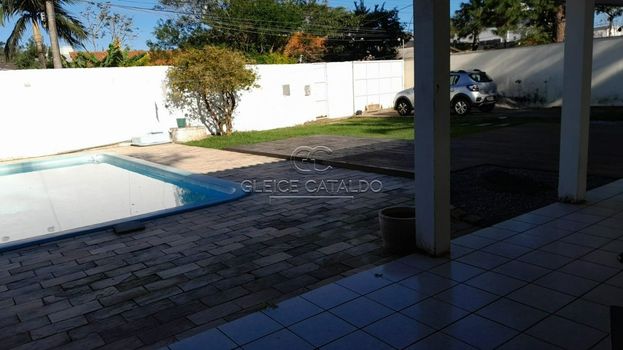 Foto 8 do(a) Casa de 3 quartos para alugar em Campeche, Florianópolis