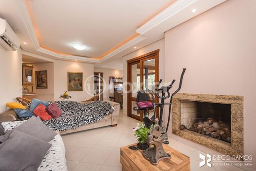 Foto 1 do(a) Apartamento de 3 quartos à venda em Petrópolis, Porto Alegre