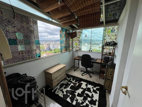 Foto 16 do(a) Apartamento de 5 quartos à venda em Petrópolis, Porto Alegre