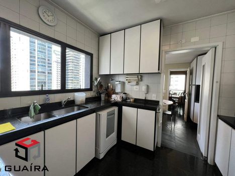 Foto 6 do(a) Apartamento de 3 quartos à venda em Itaim Bibi, São Paulo