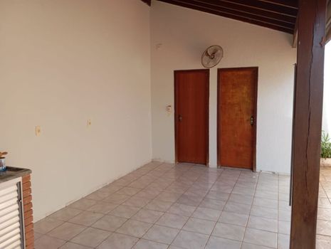 Foto 15 do(a) Casa de 3 quartos para alugar em Planalto, Araçatuba