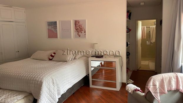 Foto 31 do(a) Casa de 4 quartos à venda em Alto de Pinheiros, São Paulo
