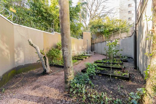 Foto 42 do(a) Apartamento de 3 quartos à venda em Teresópolis, Porto Alegre