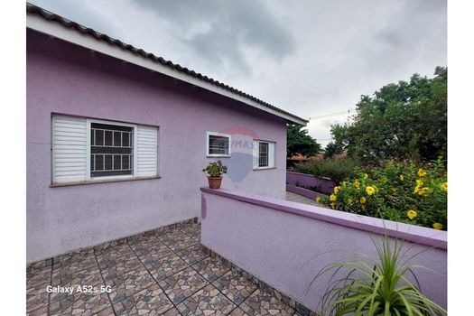 Foto 2 do(a) Casa de 2 quartos à venda em Jardim Carlos Gomes, Jundiaí