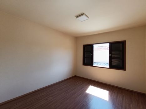 Foto 15 do(a) Casa de 3 quartos para alugar em Vila Mazzei, São Paulo