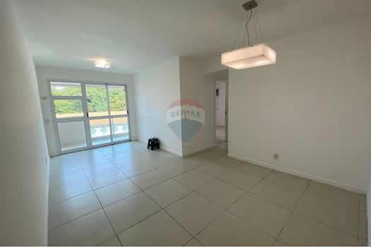 Foto 3 do(a) Apartamento de 2 quartos à venda em Laranjeiras, Rio de Janeiro