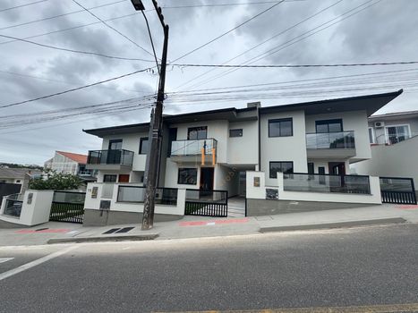 Foto 20 do(a) Casa de 3 quartos à venda em Potecas, São José