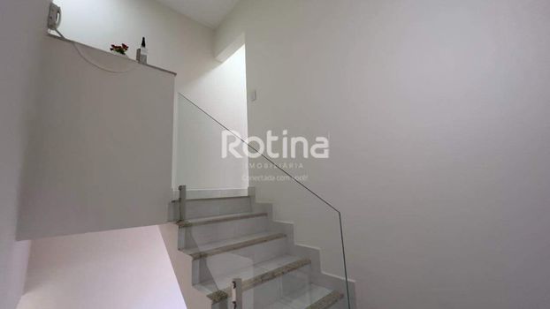 Foto 10 do(a) Apartamento de 3 quartos à venda em Presidente Roosevelt, Uberlândia