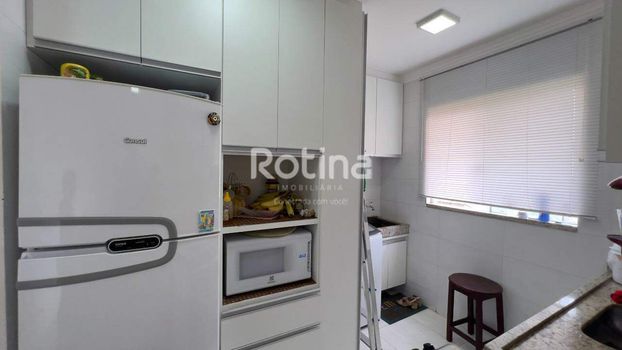 Foto 17 do(a) Apartamento de 3 quartos à venda em Presidente Roosevelt, Uberlândia