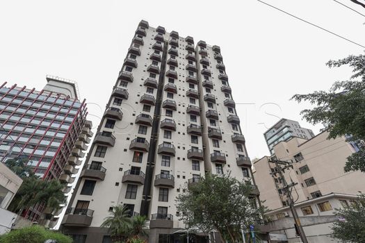 Foto 32 do(a) Flat de 2 quartos à venda em Moema, São Paulo