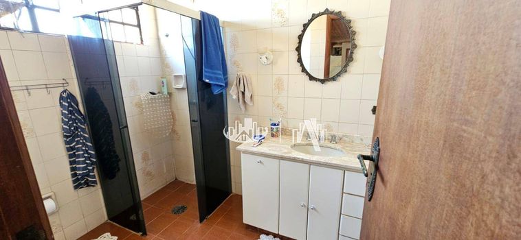 Foto 29 do(a) Casa de 4 quartos à venda em Petrópolis, Londrina