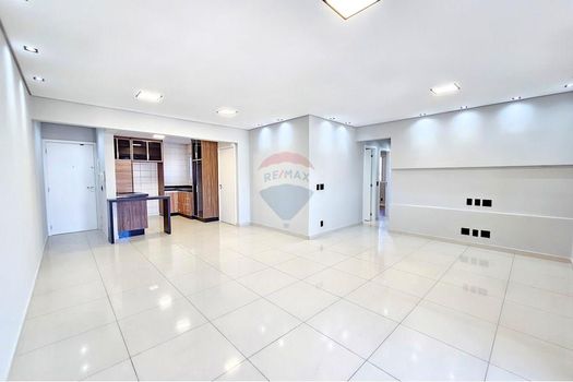 Foto 4 do(a) Apartamento de 3 quartos à venda em Jardim Tupanci, Barueri