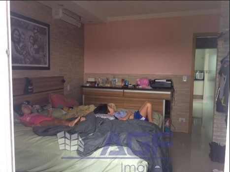 Foto 4 do(a) Casa de 4 quartos à venda em Jardim Melo, São Paulo