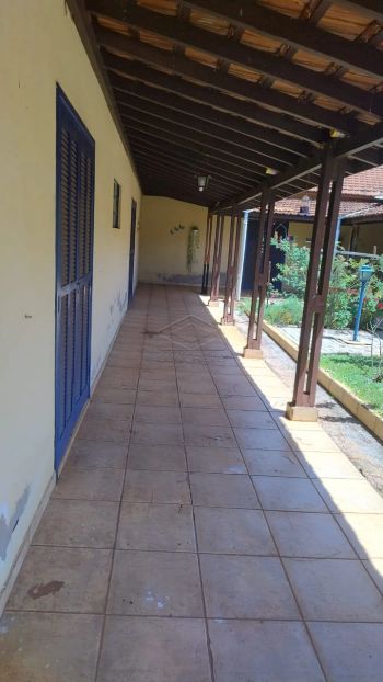 Foto 10 do(a) Fazenda / Sítio / Chácara de 4 quartos à venda em Área Rural de Santelmo, Pederneiras
