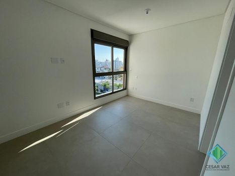 Foto 7 do(a) Apartamento de 2 quartos à venda em Jardim Atlântico, Florianópolis