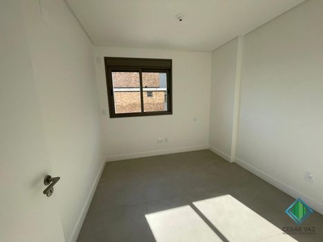 Foto 11 do(a) Apartamento de 2 quartos à venda em Jardim Atlântico, Florianópolis