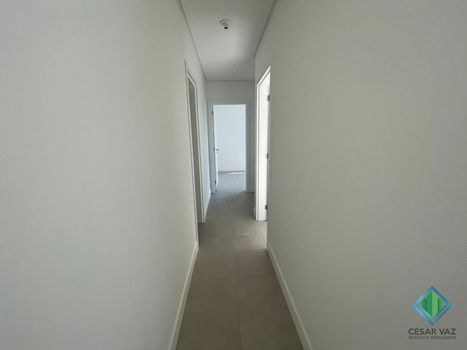 Foto 6 do(a) Apartamento de 2 quartos à venda em Jardim Atlântico, Florianópolis