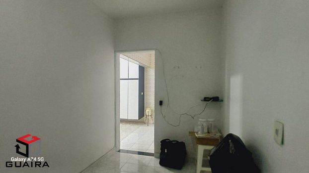 Foto 29 do(a) Casa de 3 quartos à venda em Vila Tibiriçá, Santo André