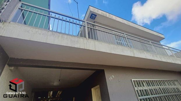 Foto 43 do(a) Casa de 3 quartos à venda em Vila Tibiriçá, Santo André