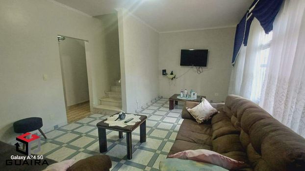 Foto 3 do(a) Casa de 3 quartos à venda em Vila Tibiriçá, Santo André