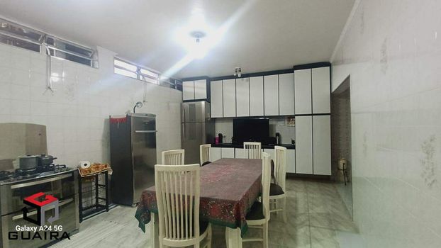 Foto 13 do(a) Casa de 3 quartos à venda em Vila Tibiriçá, Santo André