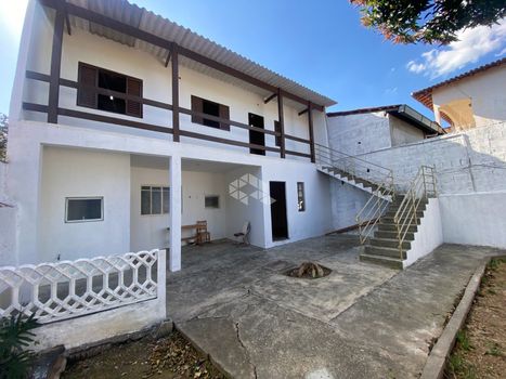 Foto 1 do(a) Casa de 4 quartos à venda em Barreiro, Mairiporã