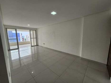 Foto 4 do(a) Apartamento de 3 quartos à venda em Manaíra, João Pessoa