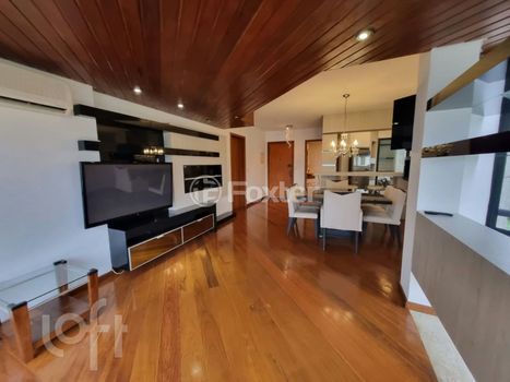 Foto 32 do(a) Apartamento de 2 quartos à venda em Petrópolis, Porto Alegre
