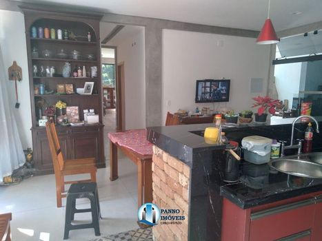 Foto 9 do(a) Casa em Condomínio de 4 quartos à venda em Santo Antônio, Duque de Caxias