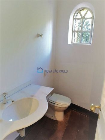 Foto 22 do(a) Casa de 4 quartos à venda em Jardim Leonor, São Paulo