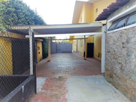 Foto 8 do(a) Casa de 4 quartos à venda em Jardim Leonor, São Paulo
