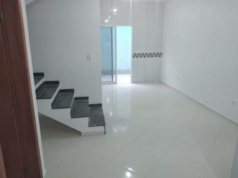 Foto 5 do(a) Casa em Condomínio de 3 quartos à venda em Balneário Gardem Mar, Caraguatatuba